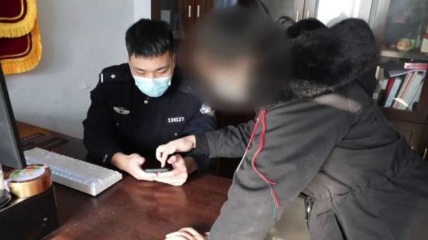 一女主播进看守所过年,只因在直播间…… 一女主播进看守所过年,只因在直播间……