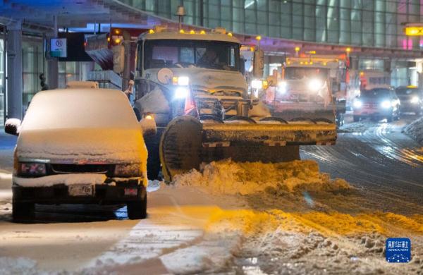 加拿大：大多伦多地区遭遇强降雪