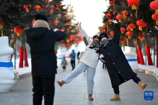 哈尔滨新春冰雪旅游“火热”