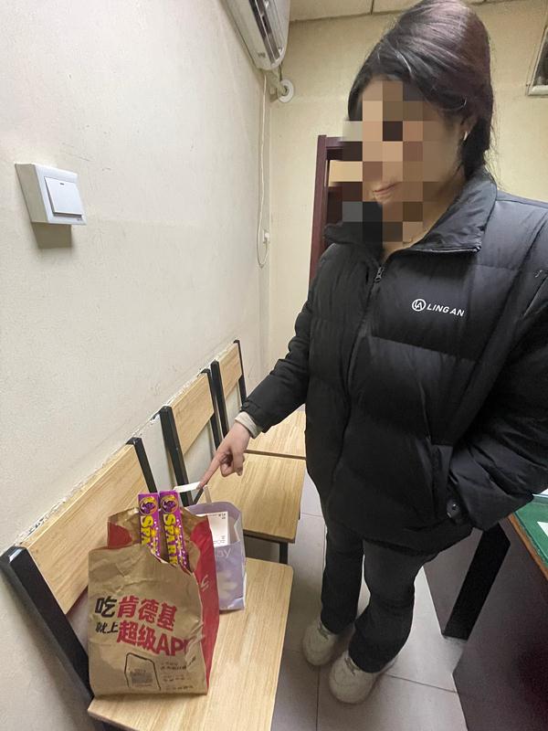 带冷烟花坐火车？不行！已有人被查！