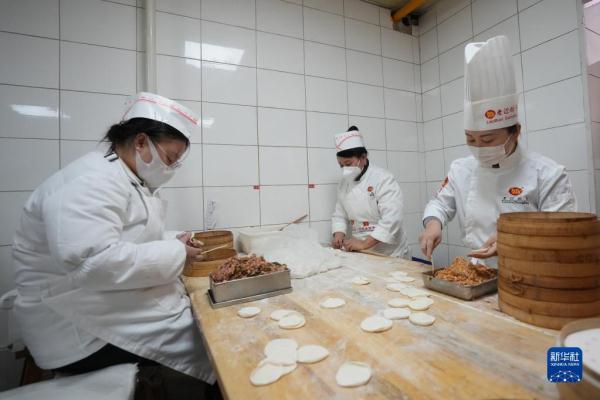 “破五”吃饺子 “破五”吃饺子