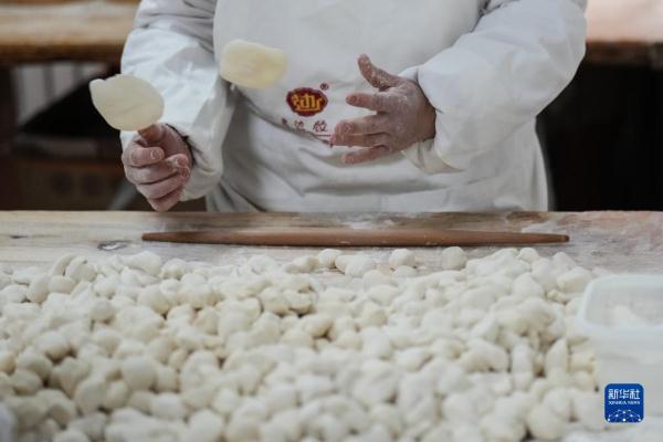 “破五”吃饺子 “破五”吃饺子