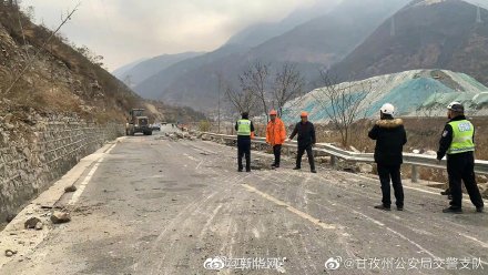 甘孜泸定道路已全部抢通！