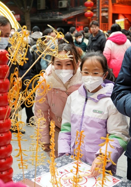 年味足 人气旺——长沙春节消费市场一线见闻