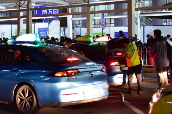 @返程旅客：广州地铁公交有调整