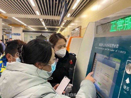 春节假期西安地铁客流强度连续6天全国第一