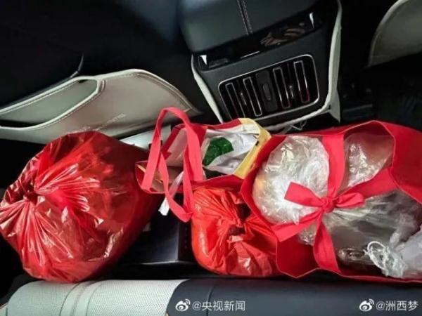 “硬核”！来看看他们的后备箱里都有啥？