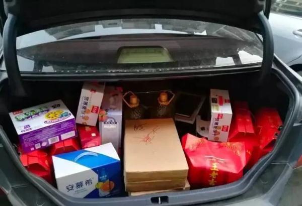 “硬核”！来看看他们的后备箱里都有啥？