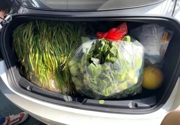 “硬核”！来看看他们的后备箱里都有啥？