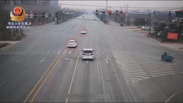 孕妇羊水破裂 交警一路疾驰为生命护航! 孕妇羊水破裂 交警一路疾驰为生命护航!