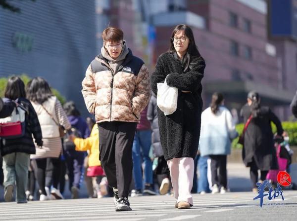 广州下“雪”了？是否入冬了？气象部门表示……下一波回南天即将到货！