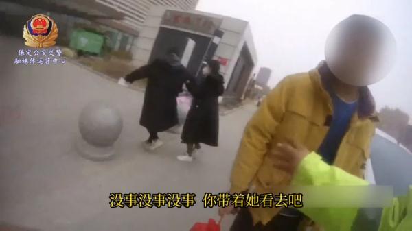 孕妇羊水破裂 交警一路疾驰为生命护航! 孕妇羊水破裂 交警一路疾驰为生命护航!