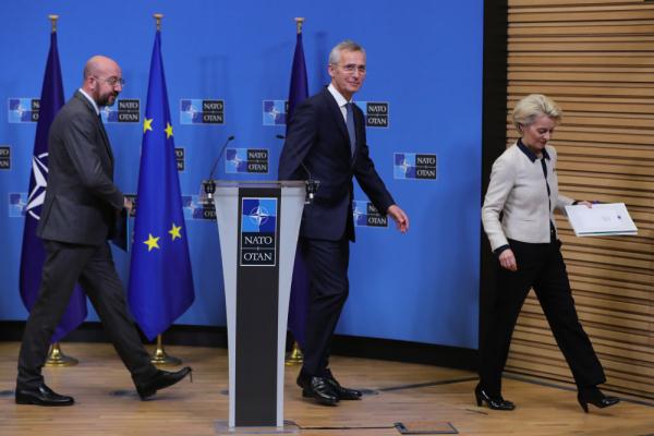 英媒称欧盟考虑把伊朗伊斯兰革命卫队列为“恐怖组织” 英媒称欧盟考虑把伊朗伊斯兰革命卫队列为“恐怖组织”