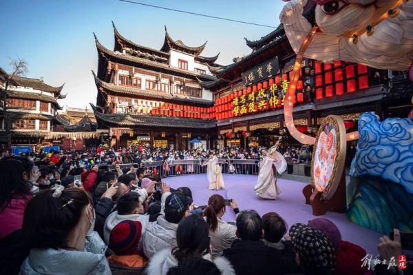 上海阿姨爷叔近期在买啥?这里一天能卖出6万只,有人一买就是20盒…… 上海阿姨爷叔近期在买啥?这里一天能卖出6万只,有人一买就是20盒……