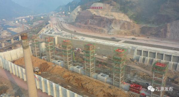 3400多吨煤炭落地四川万源储配煤基地 3400多吨煤炭落地四川万源储配煤基地