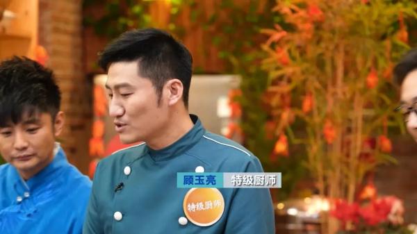 油焖春笋 炸年糕 竹节虾 正月里怎么都得来一口节节高好彩头!! 油焖春笋 炸年糕 竹节虾 正月里怎么都得来一口节节高好彩头!!