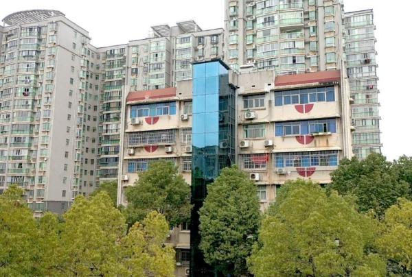 湘潭市岳塘区：加快老旧小区电梯加装 提升居民幸福指数