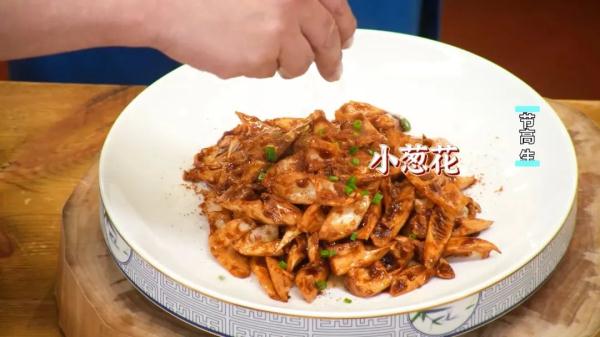 油焖春笋 炸年糕 竹节虾 正月里怎么都得来一口节节高好彩头!! 油焖春笋 炸年糕 竹节虾 正月里怎么都得来一口节节高好彩头!!