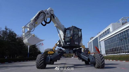 科幻照进现实！原来给《流浪地球2》撑腰的是大国重工