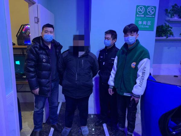 男子偷2万多元刮刮乐，中了9000元！民警：还好你手气差