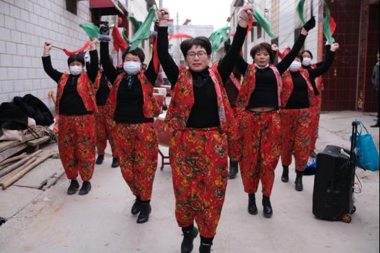 河南封丘:“威风锣鼓”敲出农村妇女新生活