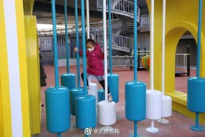 北京高架桥下首现儿童乐园篮球场 北京高架桥下首现儿童乐园篮球场