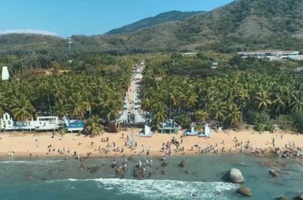 错峰游来了!多地机酒价格大幅回落,三亚再现“百元票” 错峰游来了!多地机酒价格大幅回落,三亚再现“百元票”