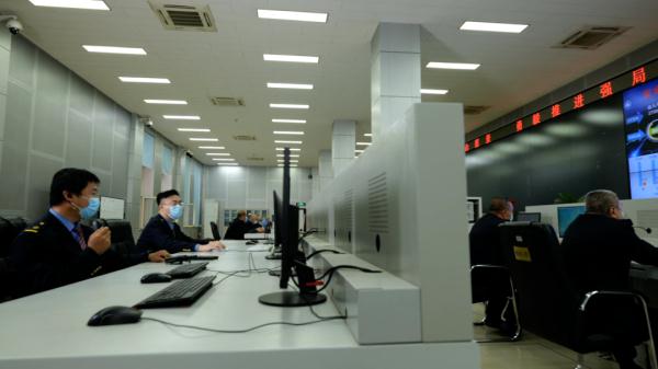 在华北最大的货车编组站，调度指挥中心怎样忙春运？