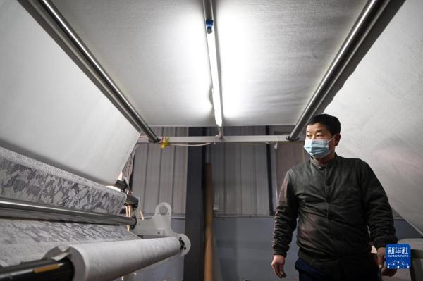 小镇企业新春赶制海外订单