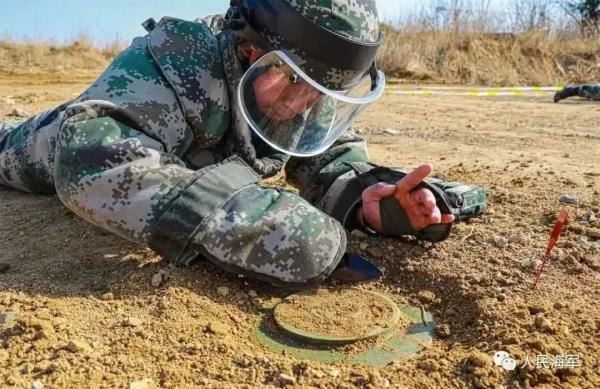 希望这些照片能让更多人看见，除了他们的妈妈