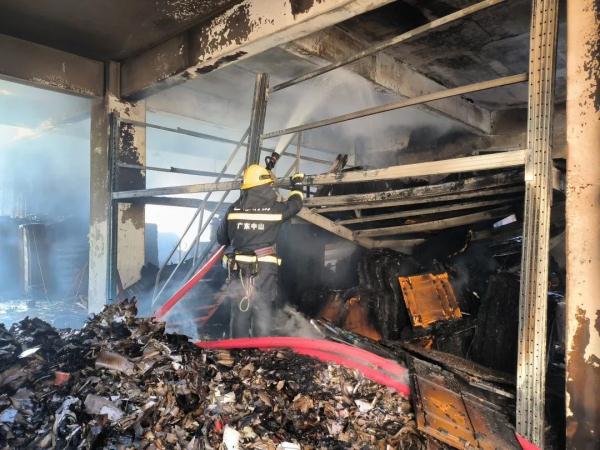 一厂房复工燃放“开门炮”，不料引发火灾！