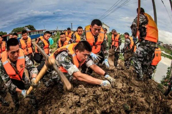 希望这些照片能让更多人看见，除了他们的妈妈