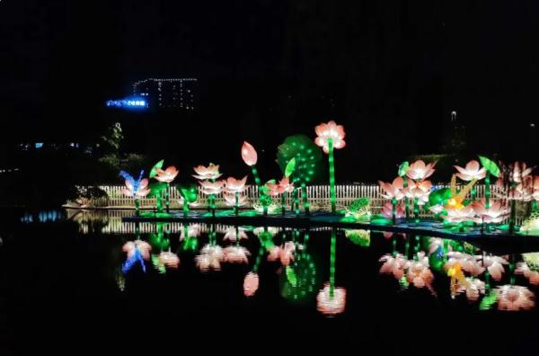 元宵花市灯如昼!今年元宵,去广州哪里赏花灯?当晚或有“彩云追月”? 元宵花市灯如昼!今年元宵,去广州哪里赏花灯?当晚或有“彩云追月”?