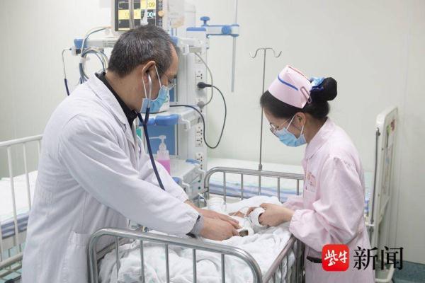 医生朋友圈晒患儿“粑粑”称比黄金珍贵！这真不是医生“重口味”