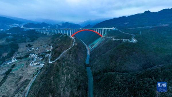 壮美的贵州遵义大发渠特大桥 壮美的贵州遵义大发渠特大桥