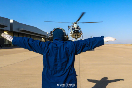 北部战区海军航空兵某团开展实战化飞行训练