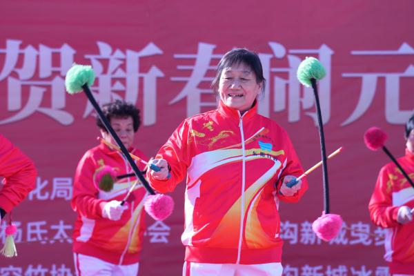 河北保定白沟新城:文体展演闹元宵 河北保定白沟新城:文体展演闹元宵