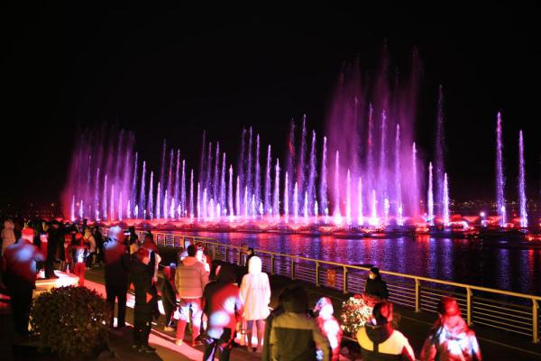 河北邢台邢东新区:水秀花灯迎元宵 河北邢台邢东新区:水秀花灯迎元宵