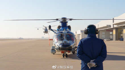 北部战区海军航空兵某团开展实战化飞行训练