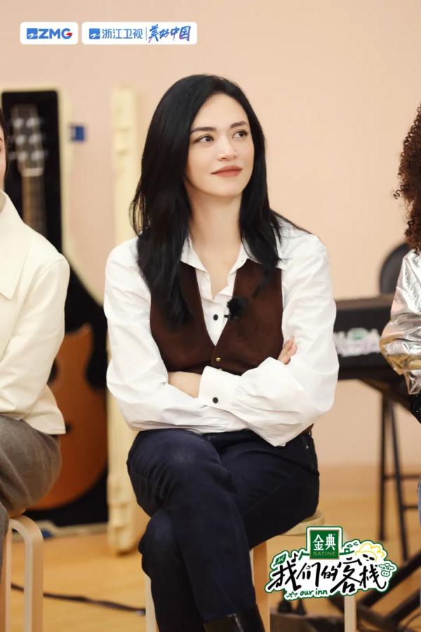 张柏芝任贤齐入住《我们的客栈》,笑泪感怀“青涩”故事 张柏芝任贤齐入住《我们的客栈》,笑泪感怀“青涩”故事