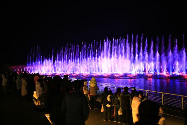 河北邢台邢东新区:水秀花灯迎元宵 河北邢台邢东新区:水秀花灯迎元宵