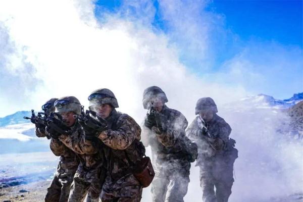 硬核！用练兵打开春天