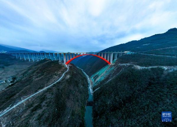 壮美的贵州遵义大发渠特大桥 壮美的贵州遵义大发渠特大桥