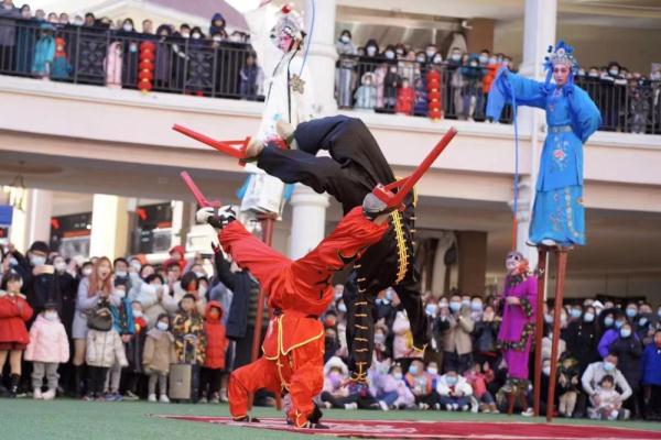 “踩着高跷出国门”——百年高跷队“90后”传承人的新年心愿