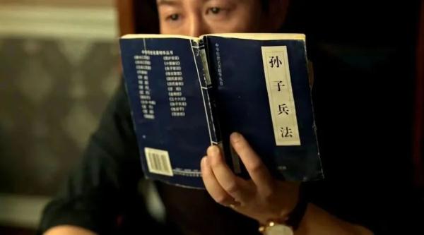 肠粉出圈，《孙子兵法》热卖！《狂飙》为啥能成带货王？