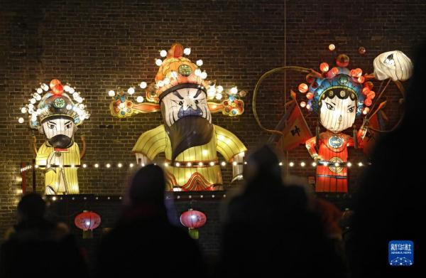 百年辽河老街璀璨花灯迎元宵 百年辽河老街璀璨花灯迎元宵