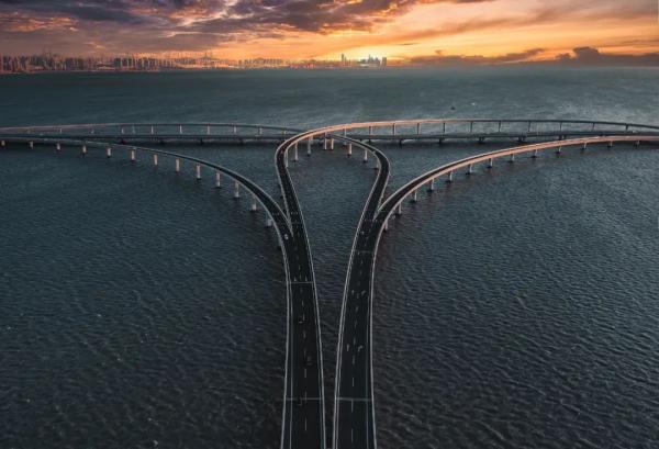 现实中的“京海市”，藏不住了！《狂飙》之后旅游订单增长121%