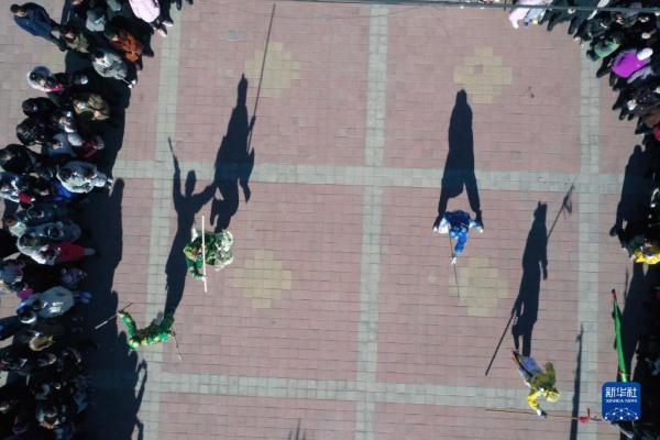 河北丰宁:非遗“黄旗武会”迎元宵 河北丰宁:非遗“黄旗武会”迎元宵