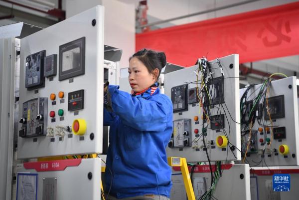 强信心·开新局丨西安:工业制造“开门红” 强信心·开新局丨西安:工业制造“开门红”