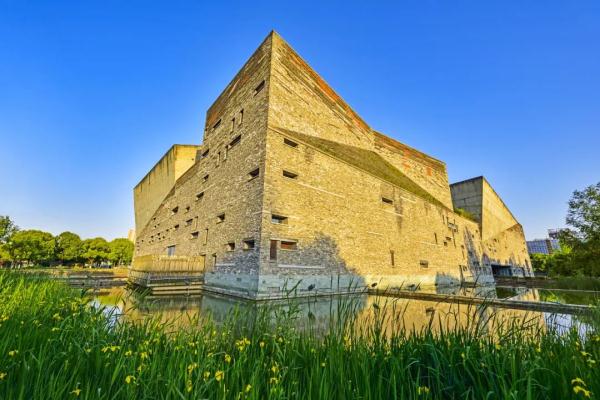 现实中的“京海市”,藏不住了!这些影视取景地也火了→ 现实中的“京海市”,藏不住了!这些影视取景地也火了→